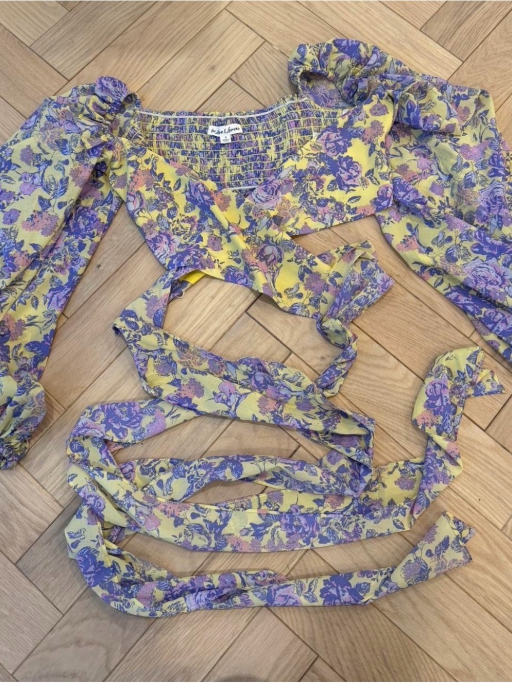 For love and lemons Wrap Crop Top with Puff Sleeves - Yellow & Purple